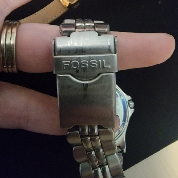 Two Fossil Watches! Fossil Blue & Fossil Quartz - Picture 8 of 16